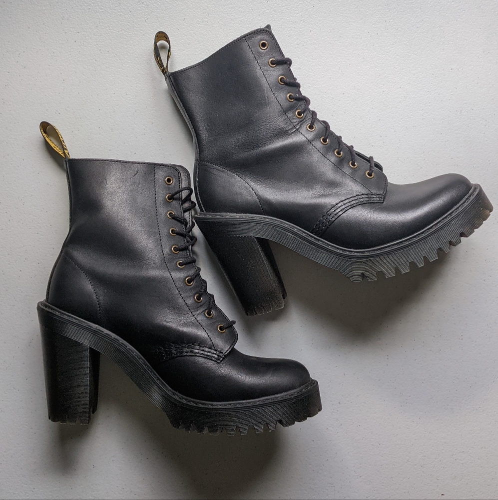 Dr Martens black Kendra Boots 8 Like New
